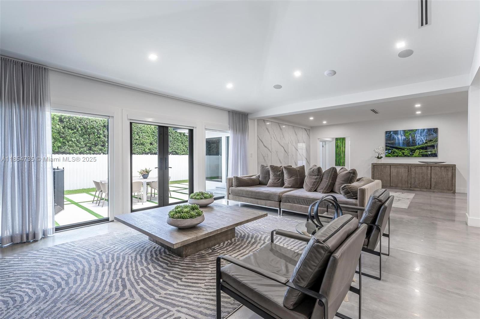 BAY HARBOR ISLAND - Residential Lease