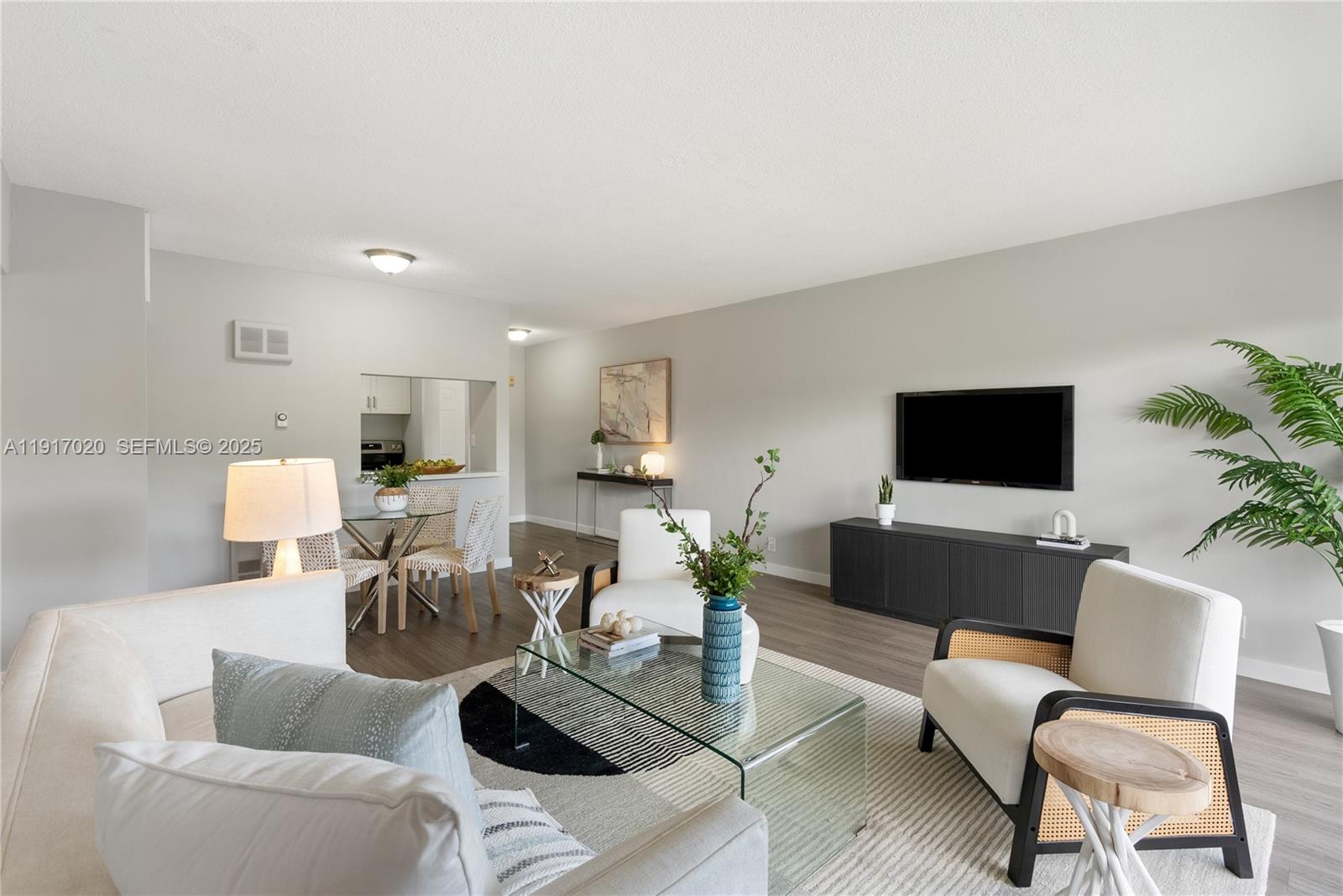 TROPICAL GARDENS AMEN PLA - Residential Lease