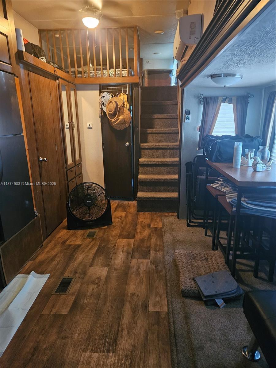 CALUSA CAMPGROUND - Residential