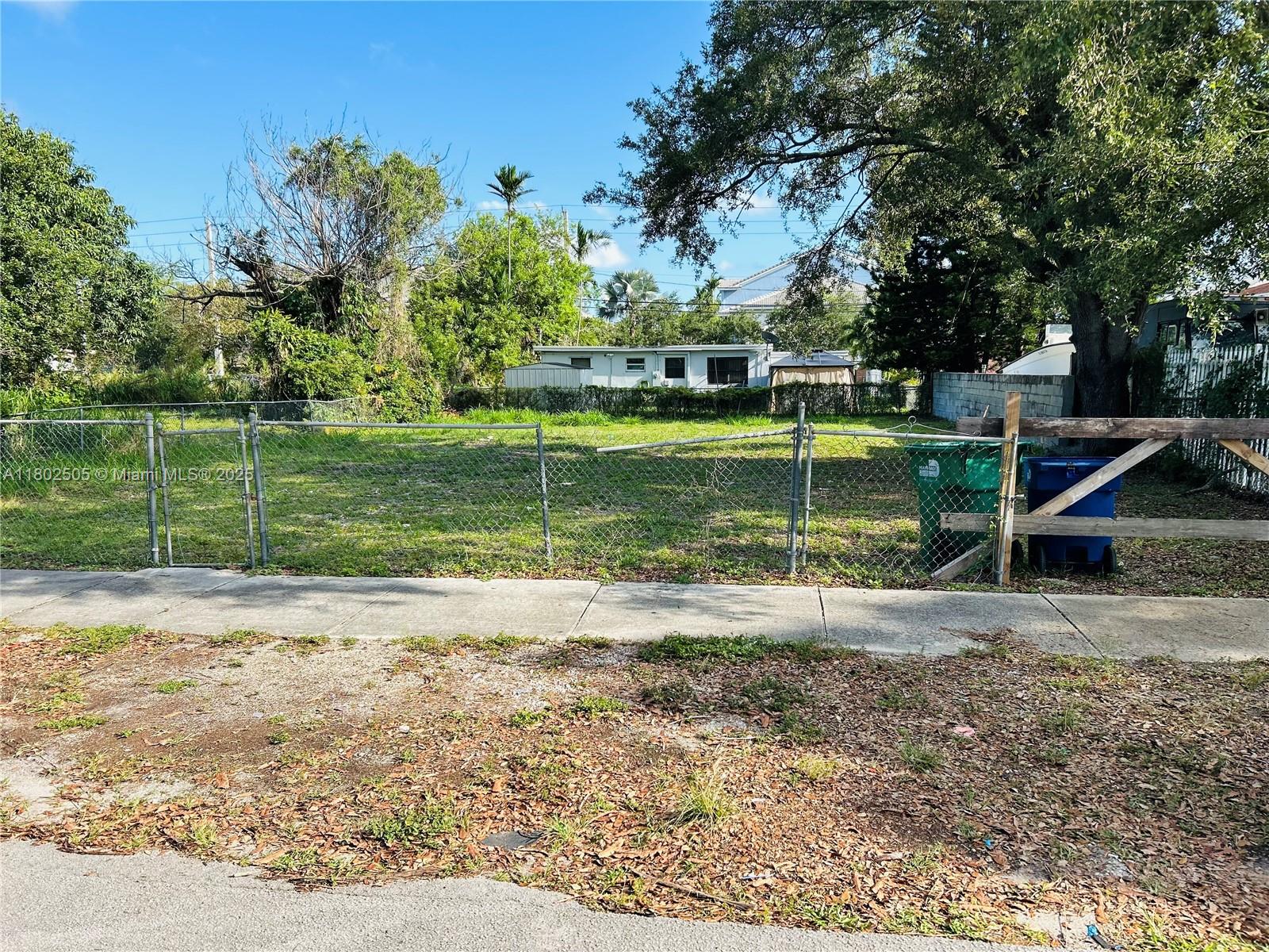 1920 NW 81st Ter