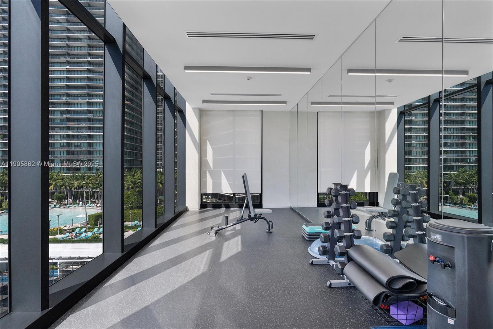 ONE PARAISO CONDO - Residential