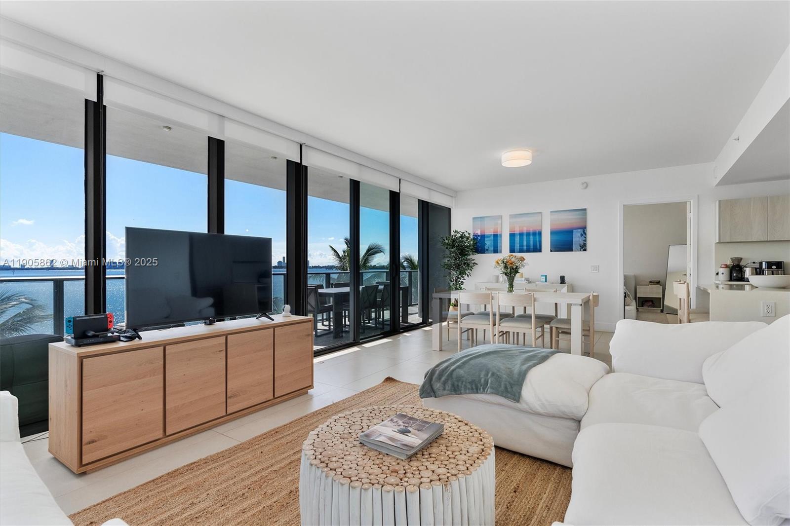 ONE PARAISO CONDO - Residential