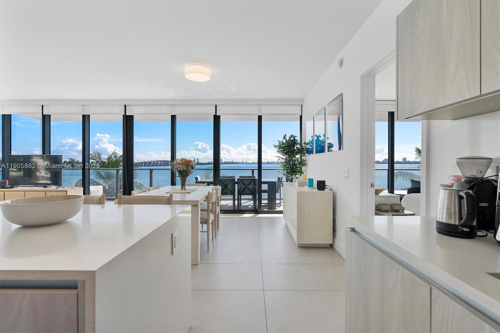 ONE PARAISO CONDO - Residential