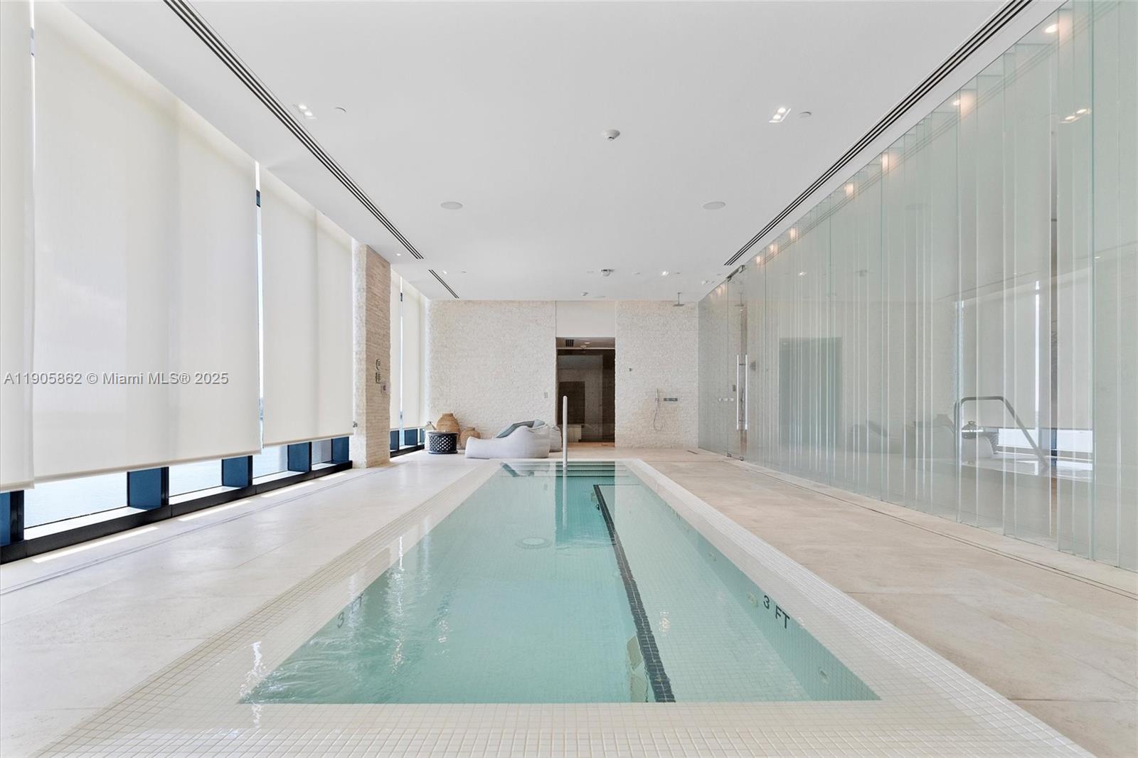 ONE PARAISO CONDO - Residential