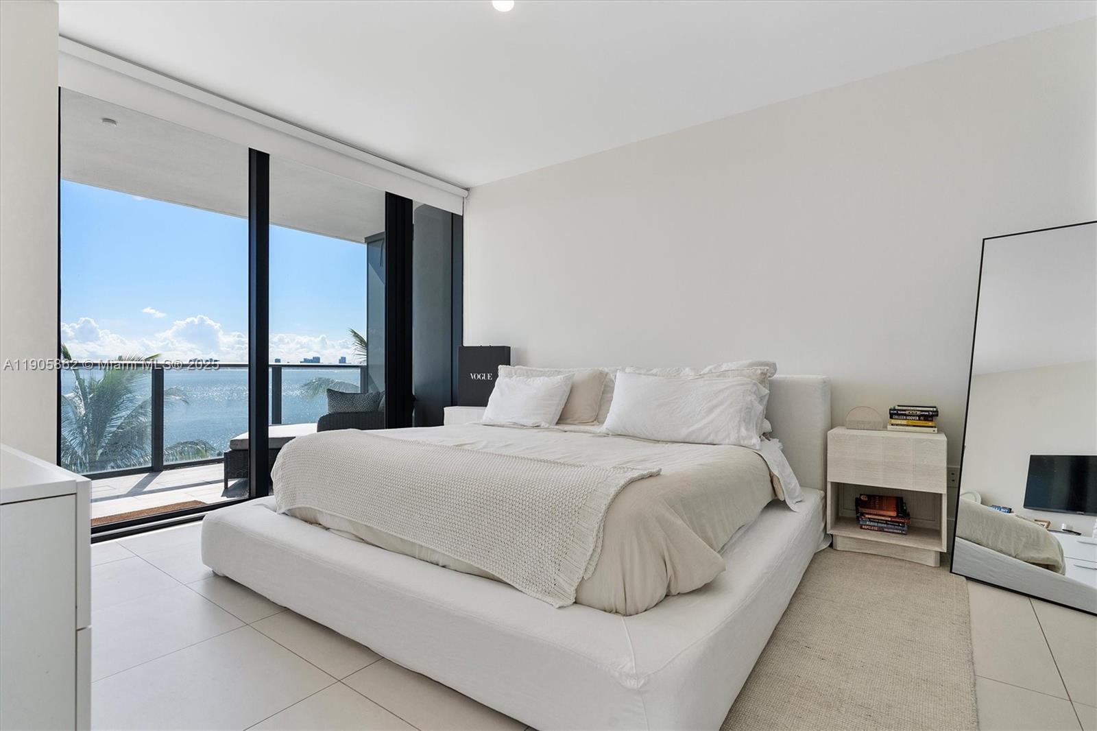 ONE PARAISO CONDO - Residential