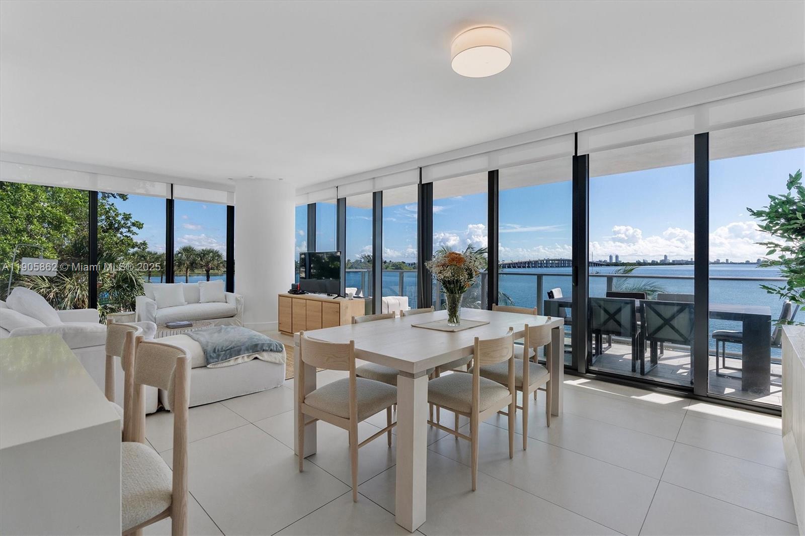 ONE PARAISO CONDO - Residential