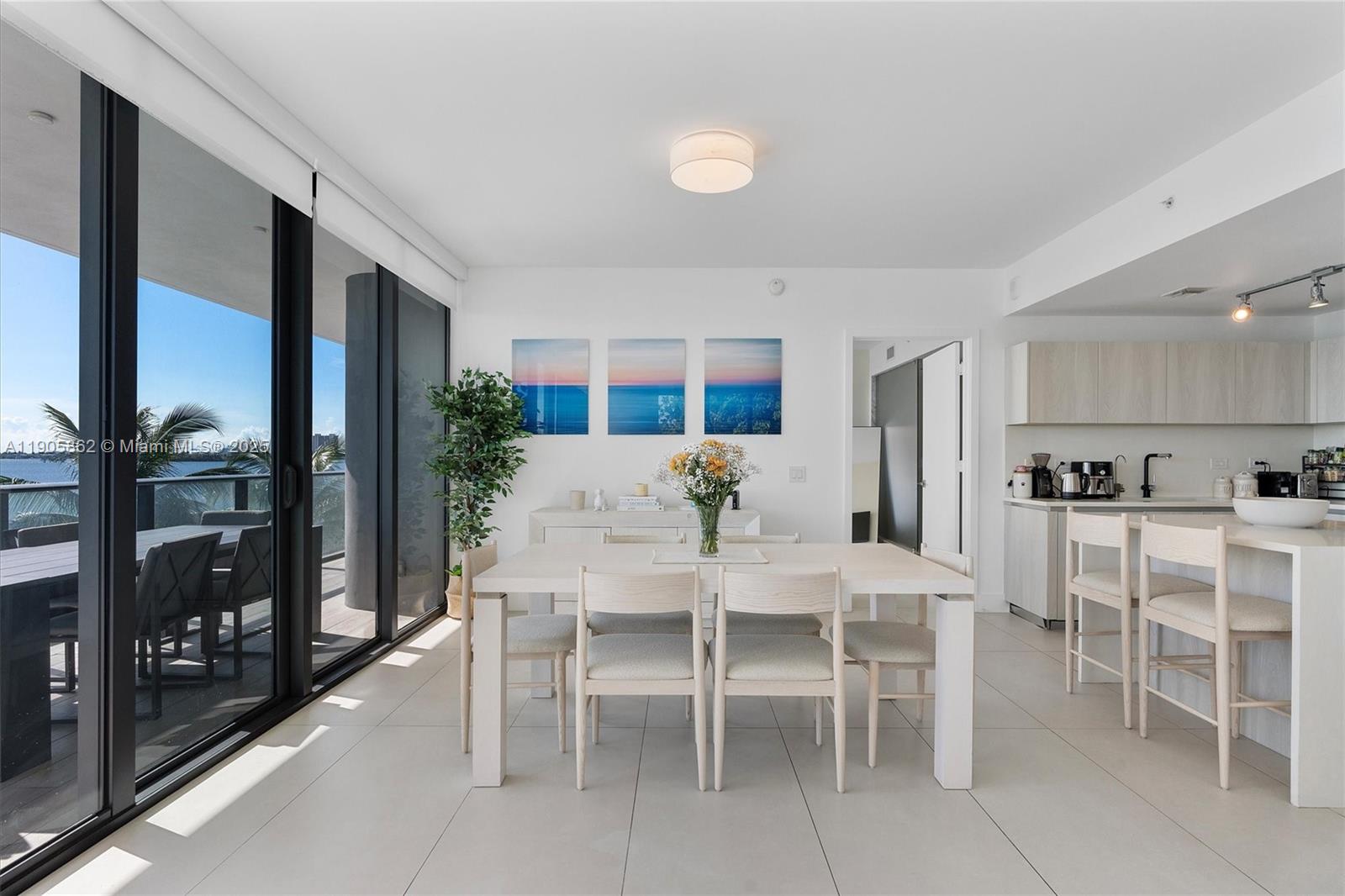 ONE PARAISO CONDO - Residential