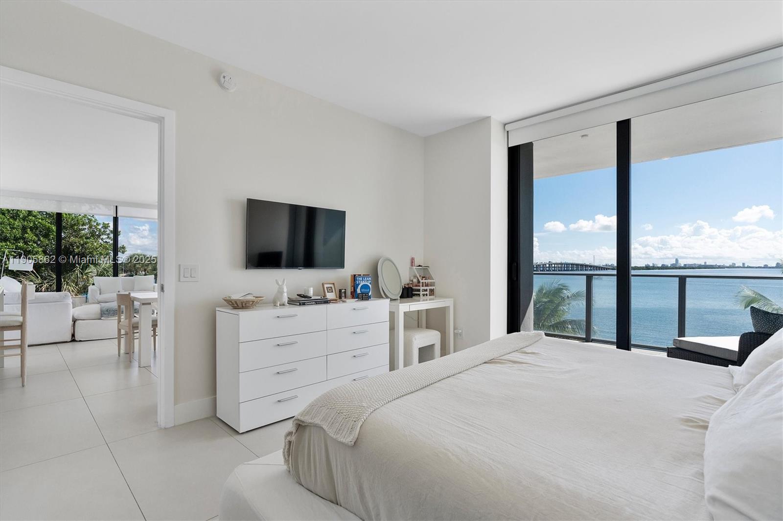 ONE PARAISO CONDO - Residential