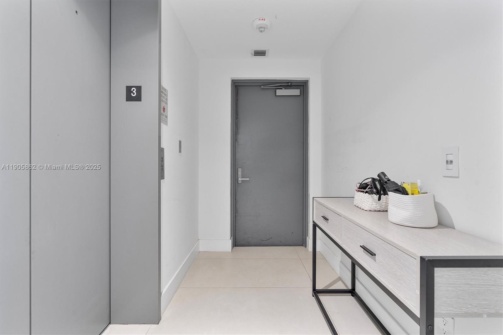 ONE PARAISO CONDO - Residential