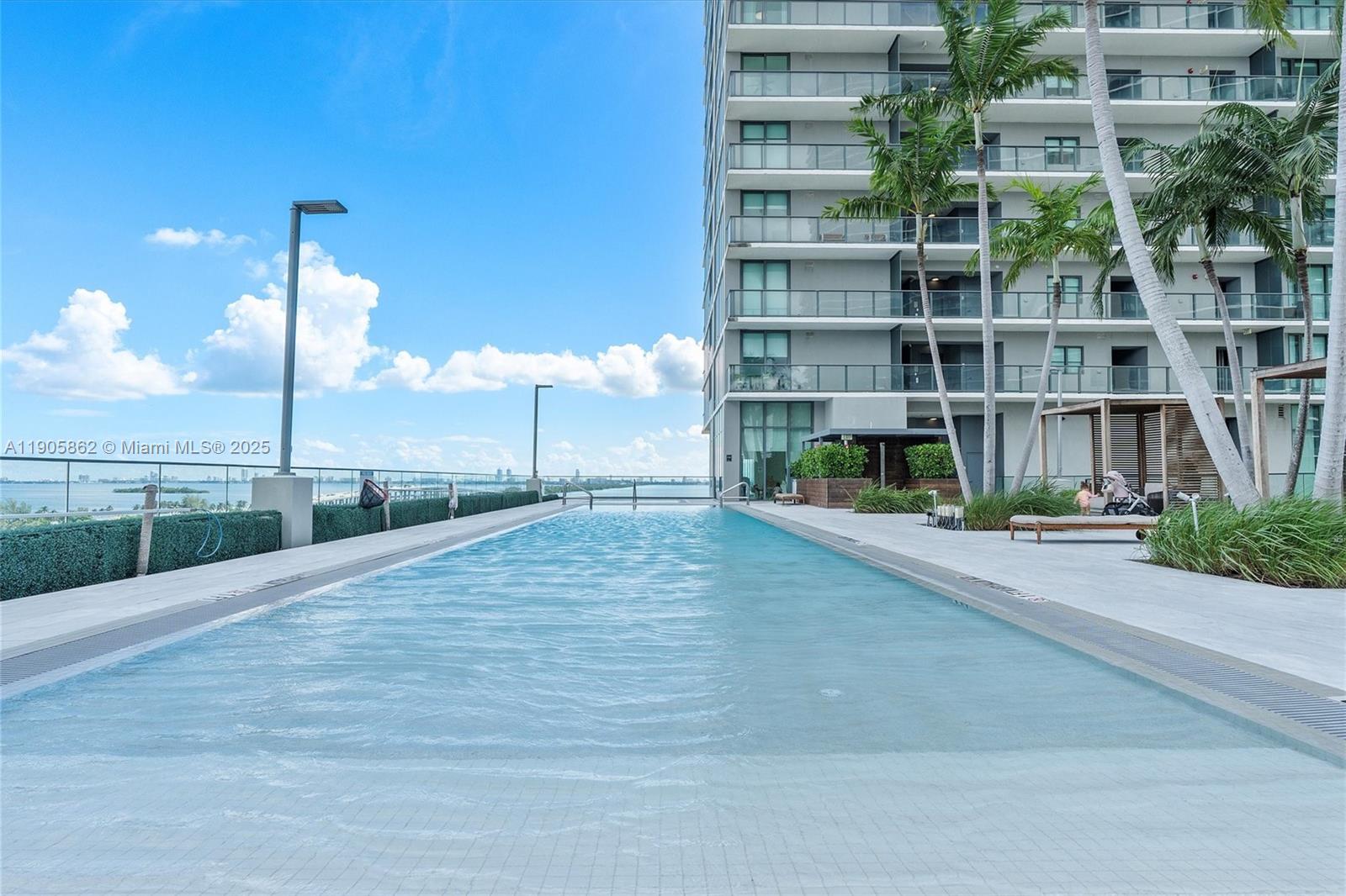 ONE PARAISO CONDO - Residential