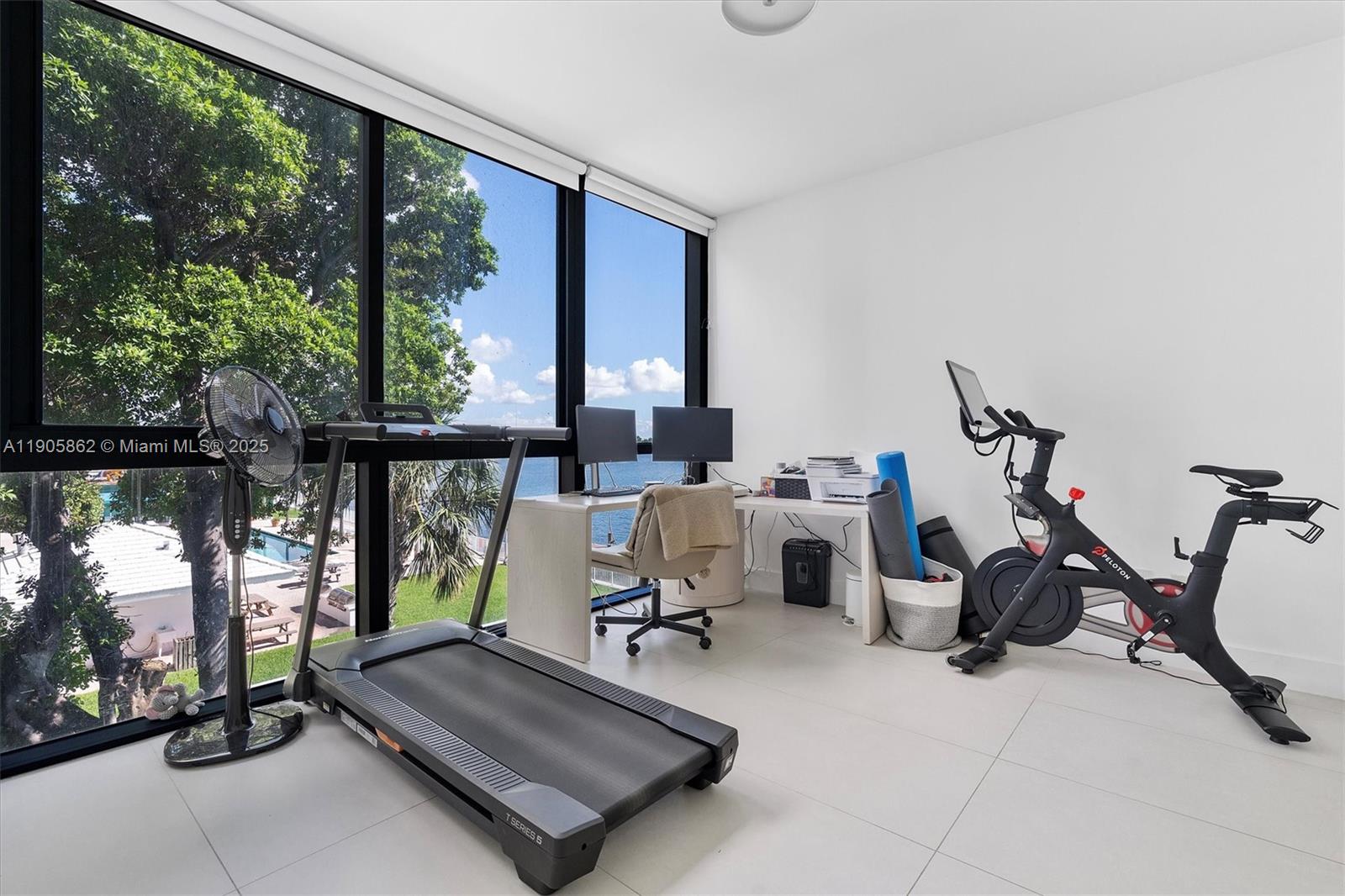 ONE PARAISO CONDO - Residential