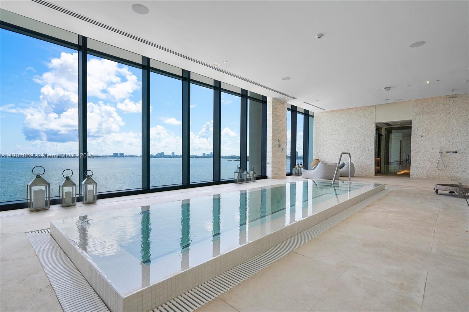 ONE PARAISO CONDO - Residential