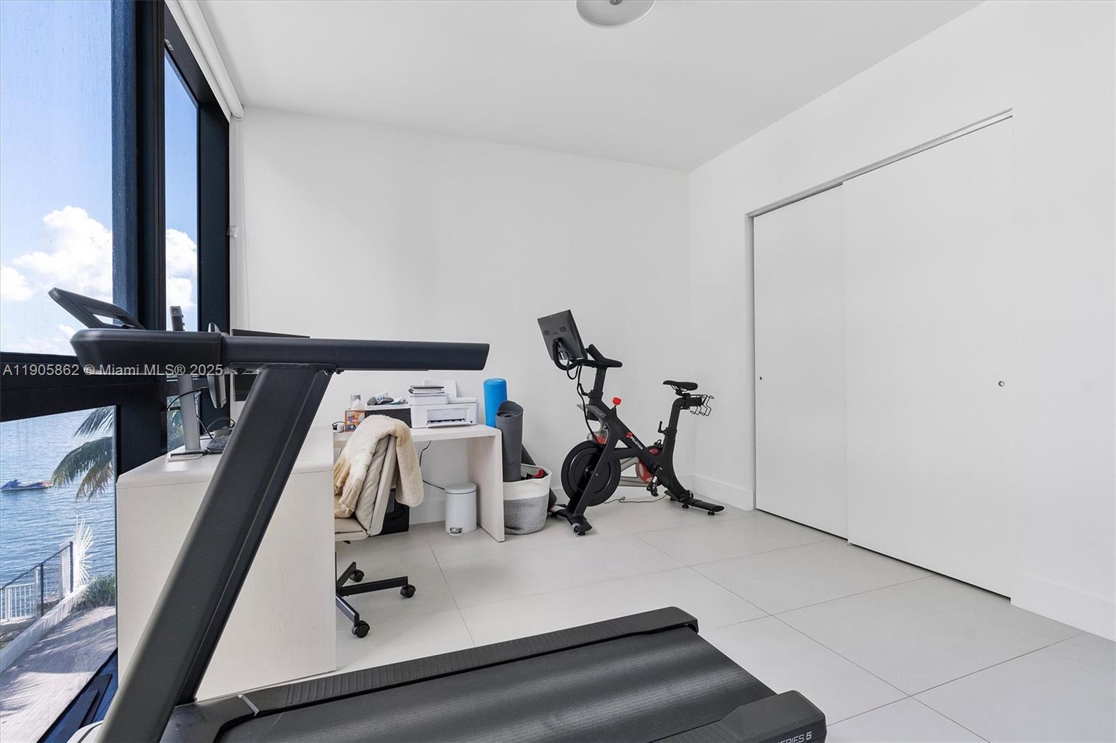 ONE PARAISO CONDO - Residential