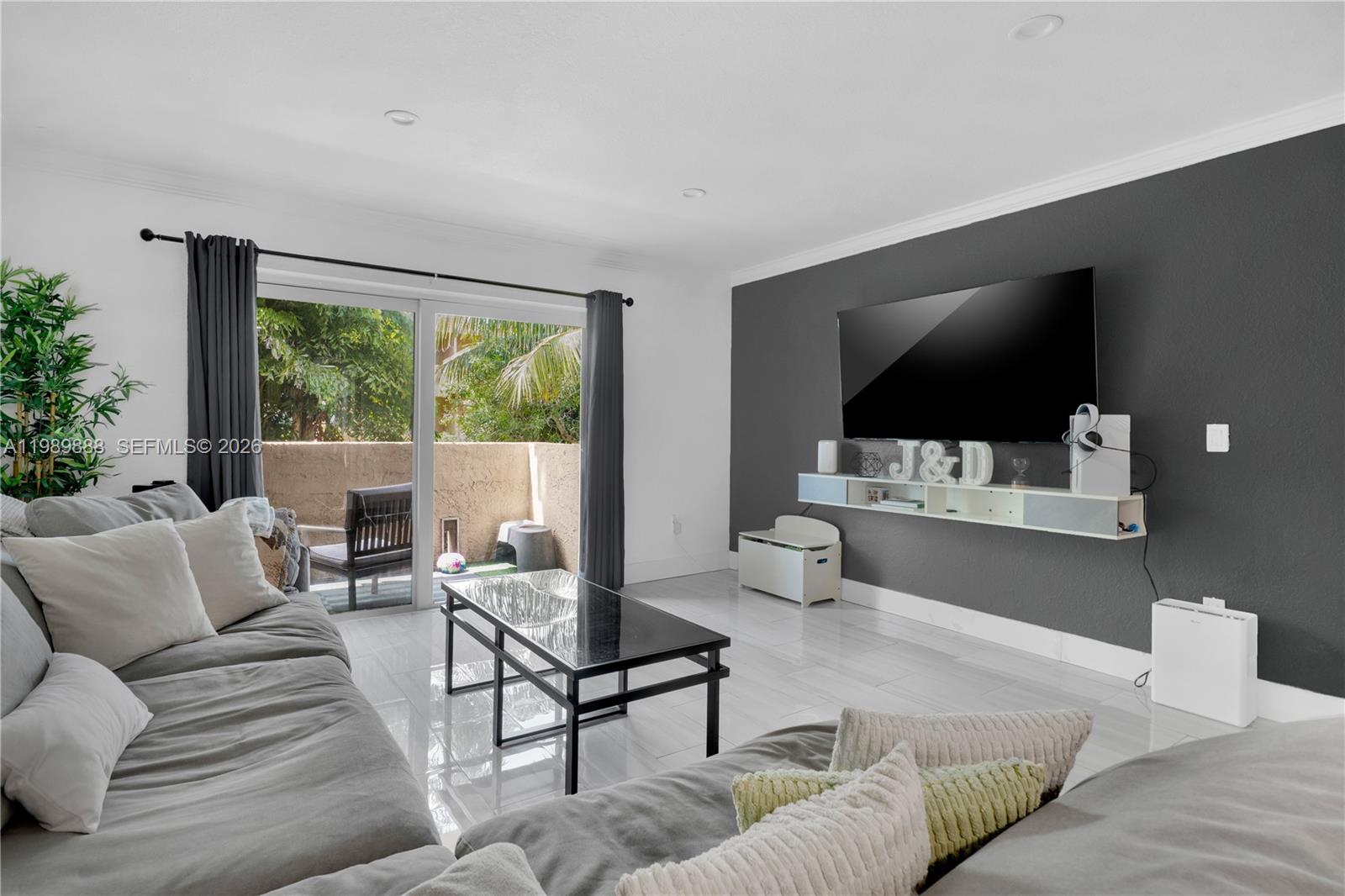 PUERTA DEL SOL CONDO - Residential