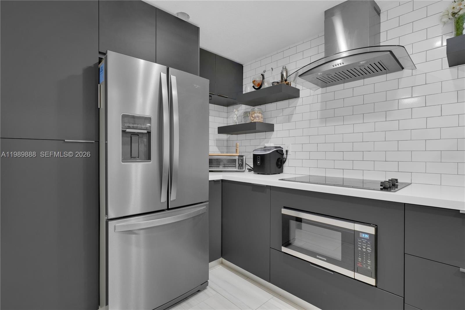 PUERTA DEL SOL CONDO - Residential