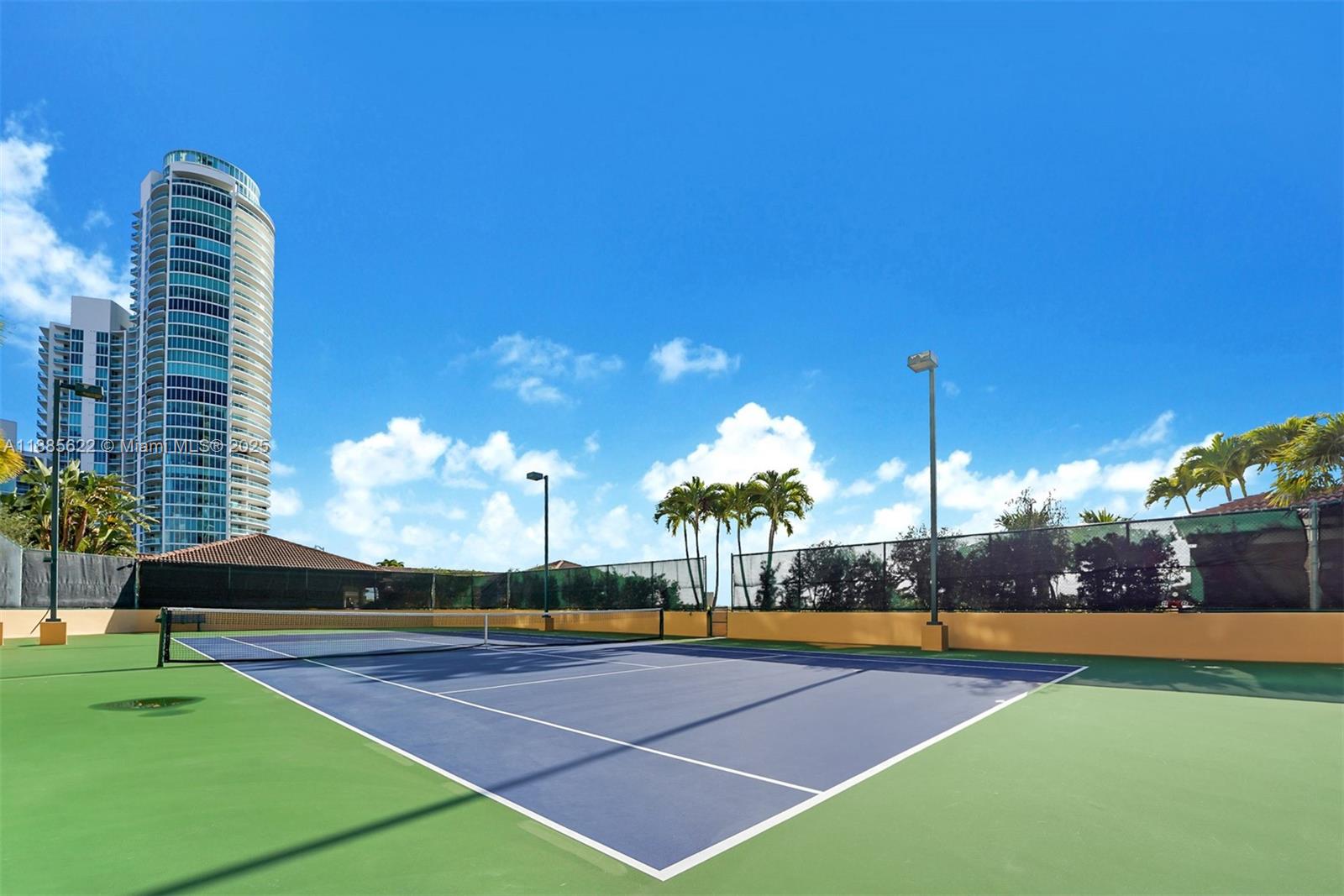YACHT CLUB AT PORTOFINO C - Residential