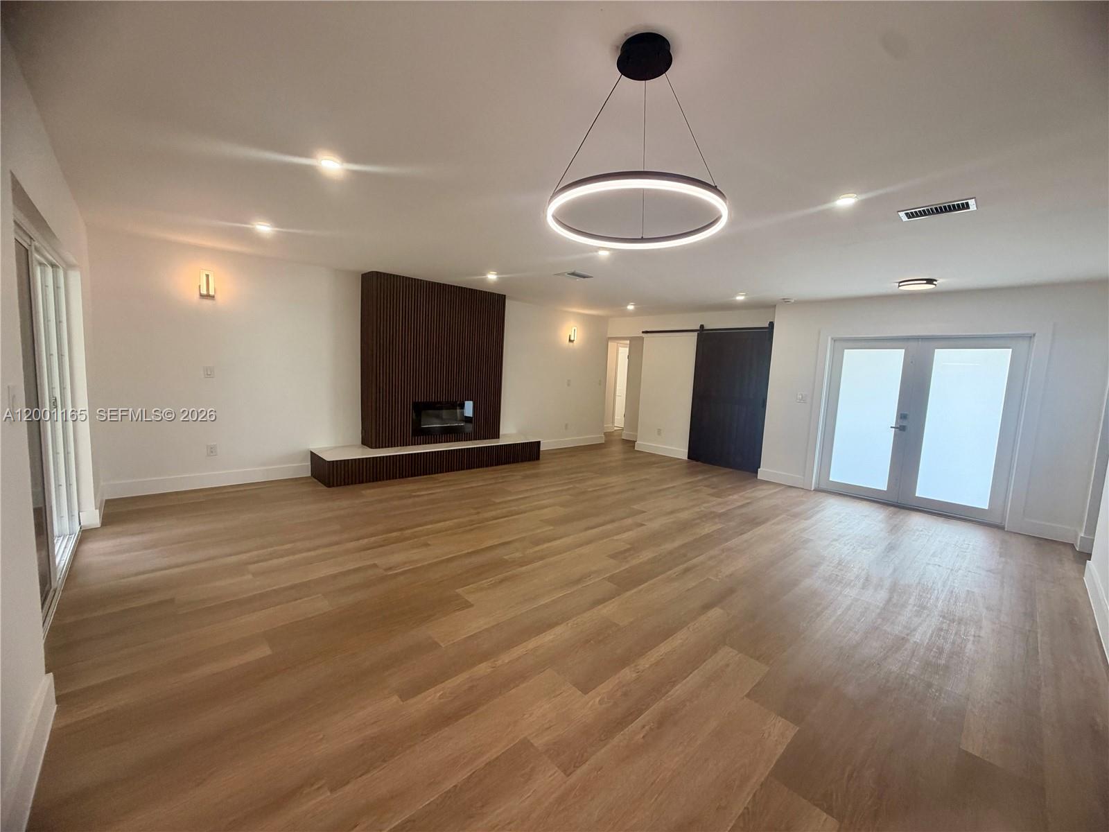 CUTLER RIDGE PINES - Residential