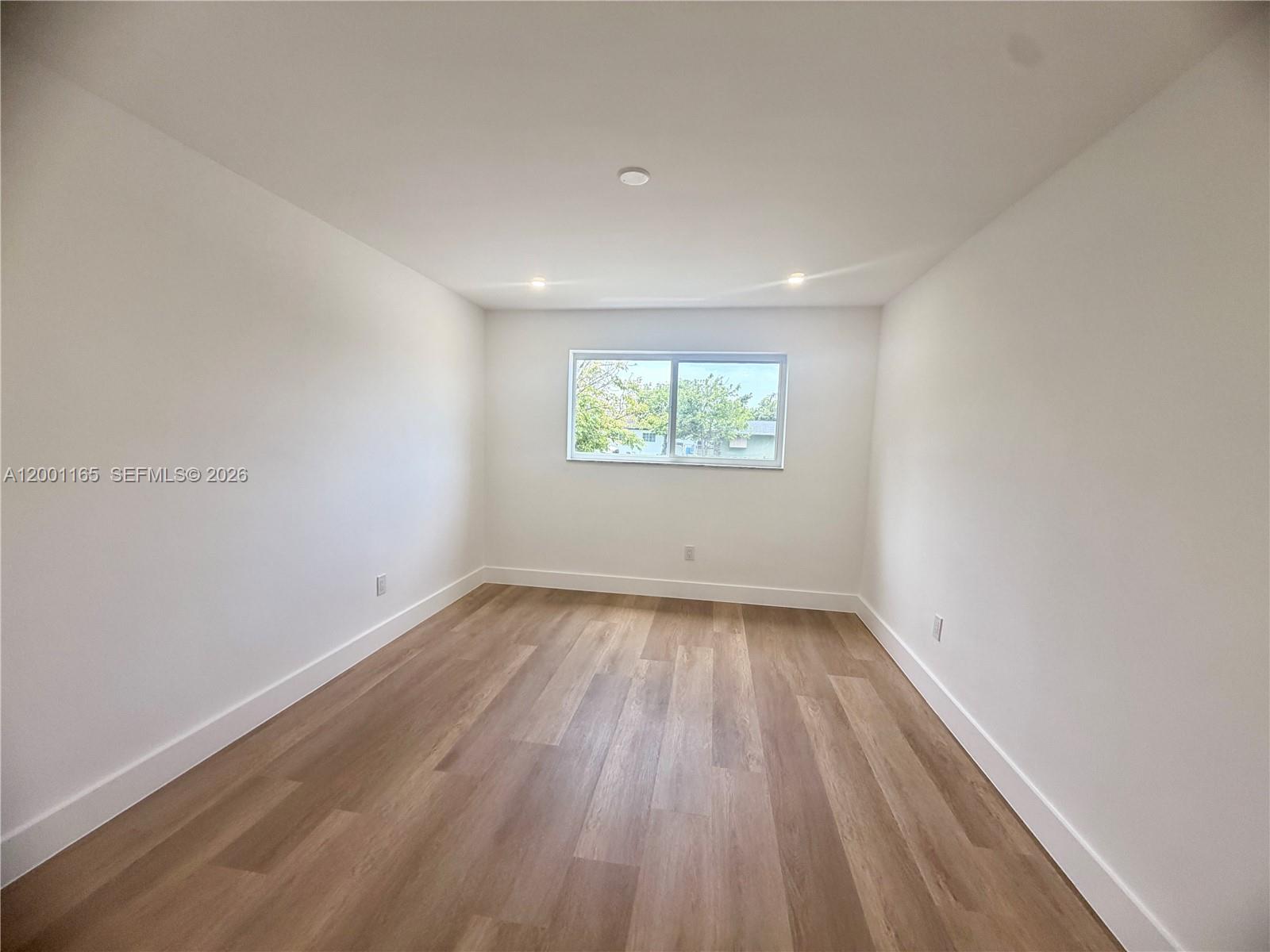 CUTLER RIDGE PINES - Residential