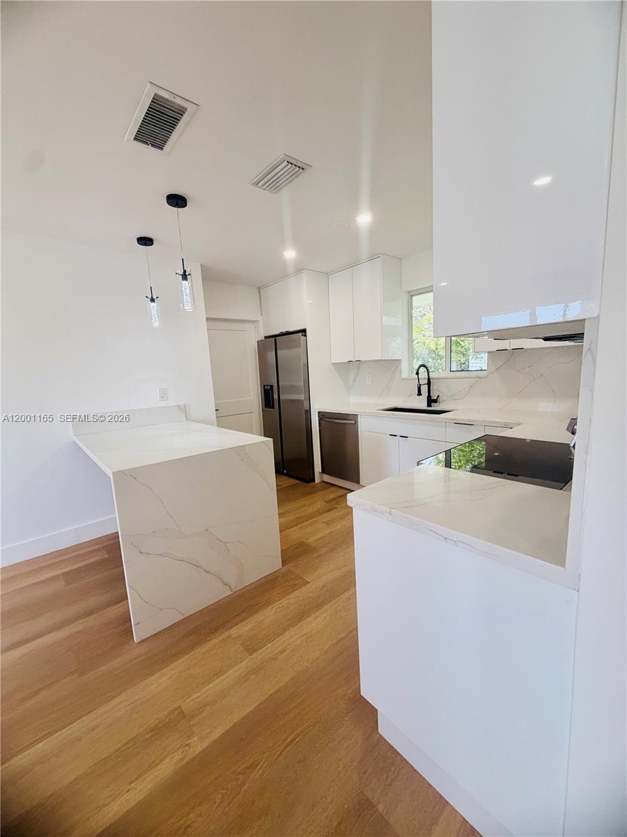 CUTLER RIDGE PINES - Residential