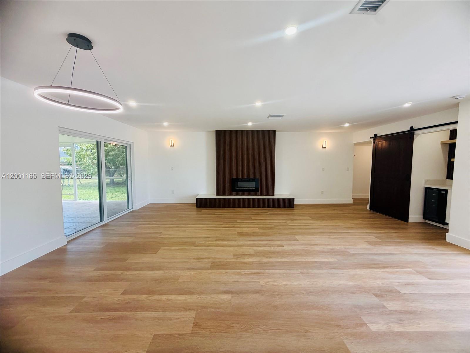 CUTLER RIDGE PINES - Residential