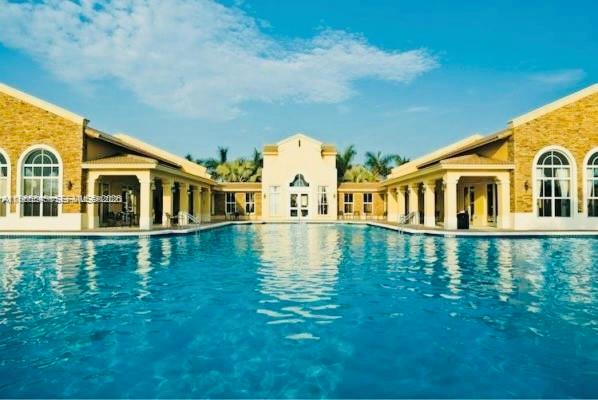 MONTEREY AT MALIBU BAY CO - Residential Lease