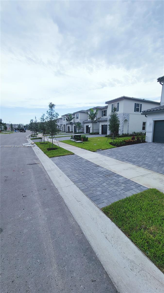 12010 NW 47th Mnr