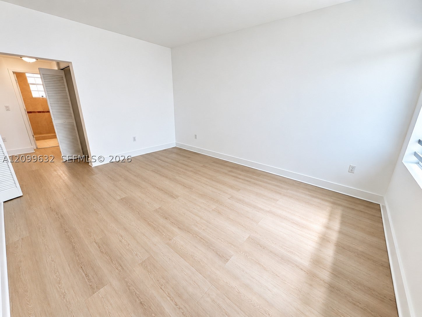 1000 Meridian Ave 17