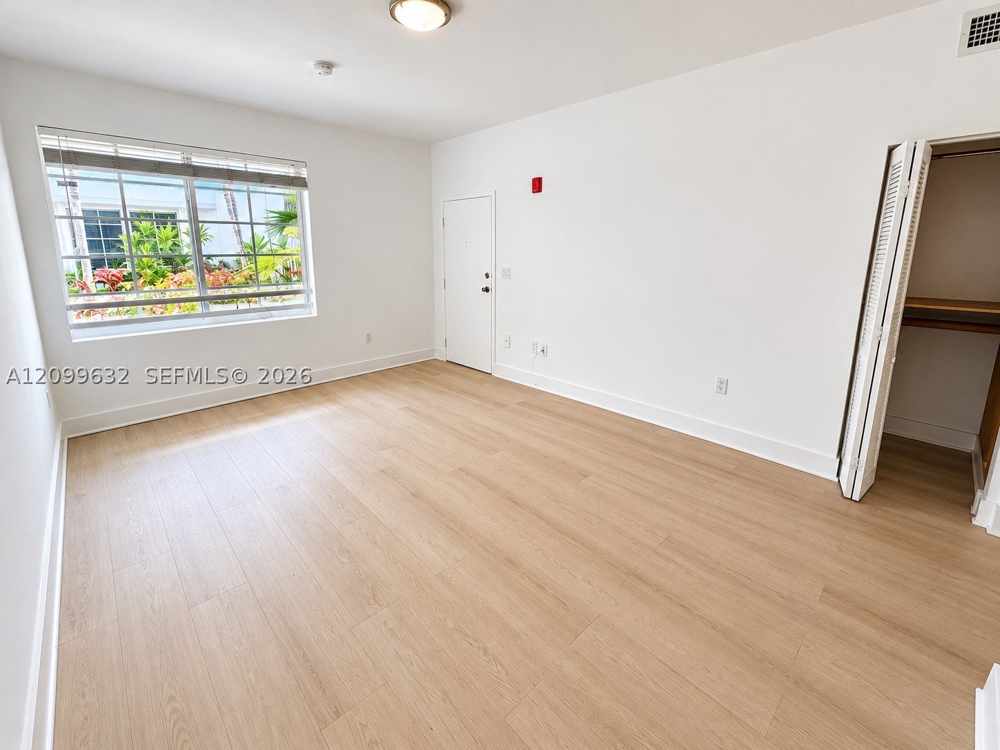 1000 Meridian Ave 17