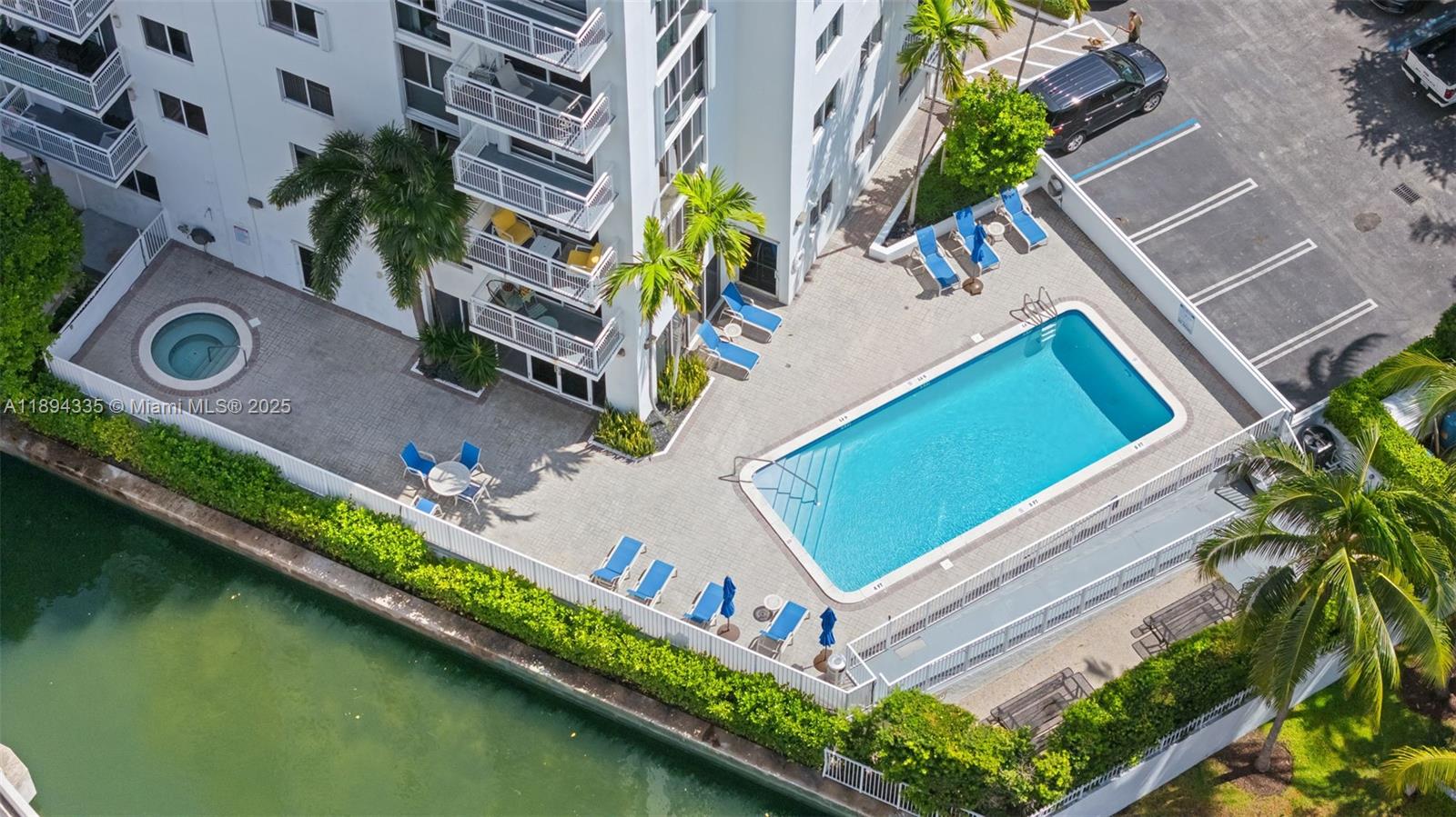 WEST BAY PLAZA CONDO - Residential