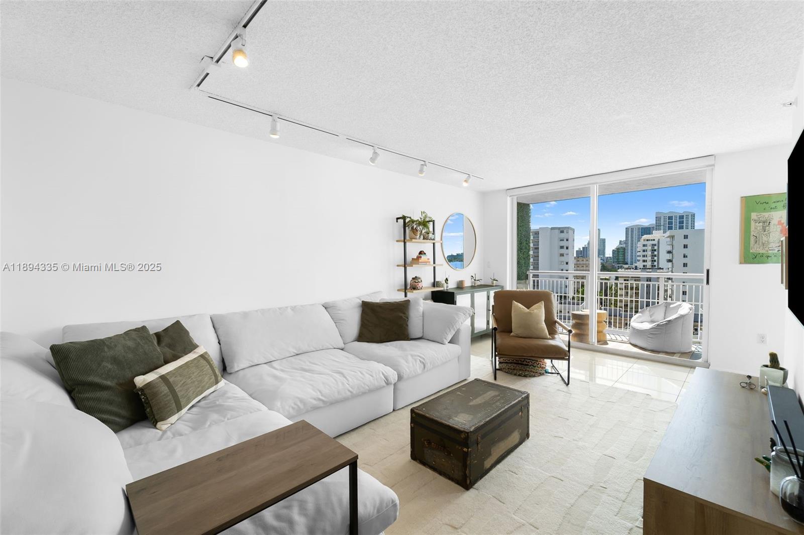 WEST BAY PLAZA CONDO - Residential