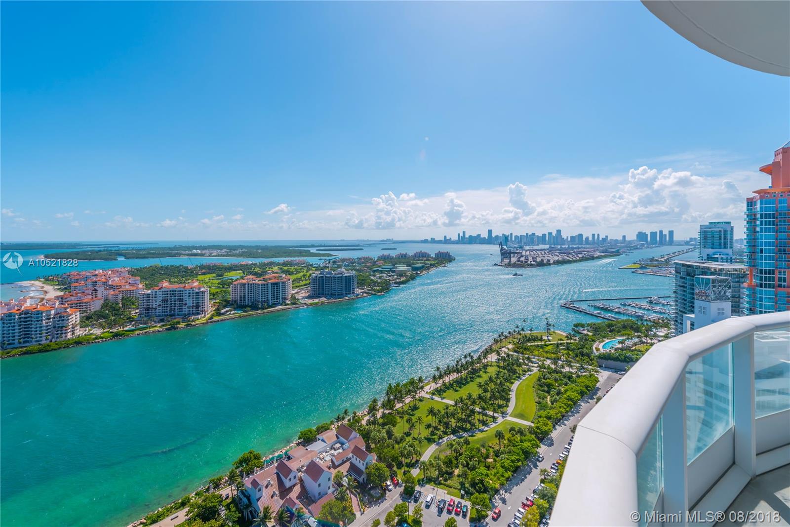 CONTINUUM ON SOUTH BEACH - Residential