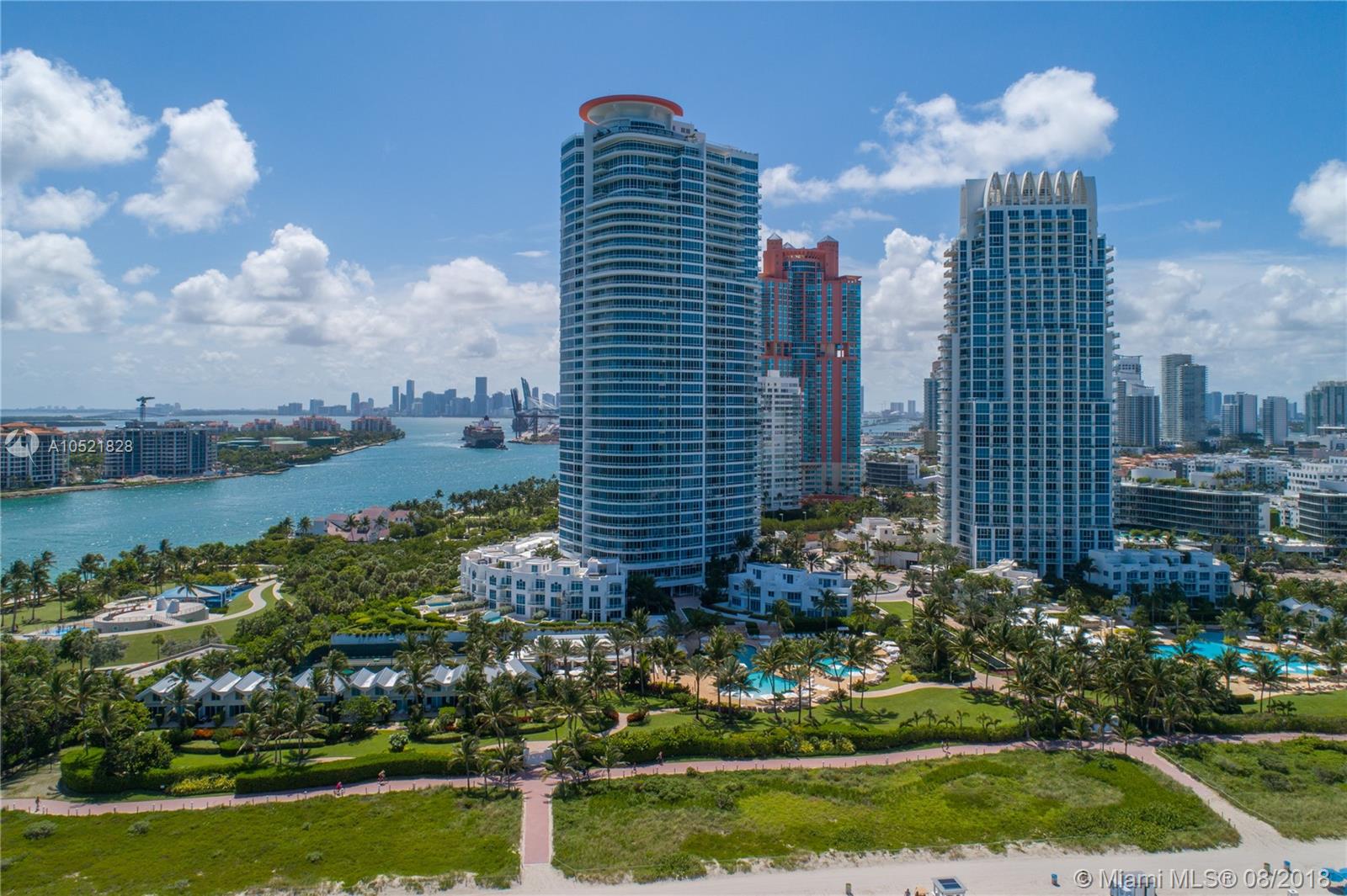 CONTINUUM ON SOUTH BEACH - Residential