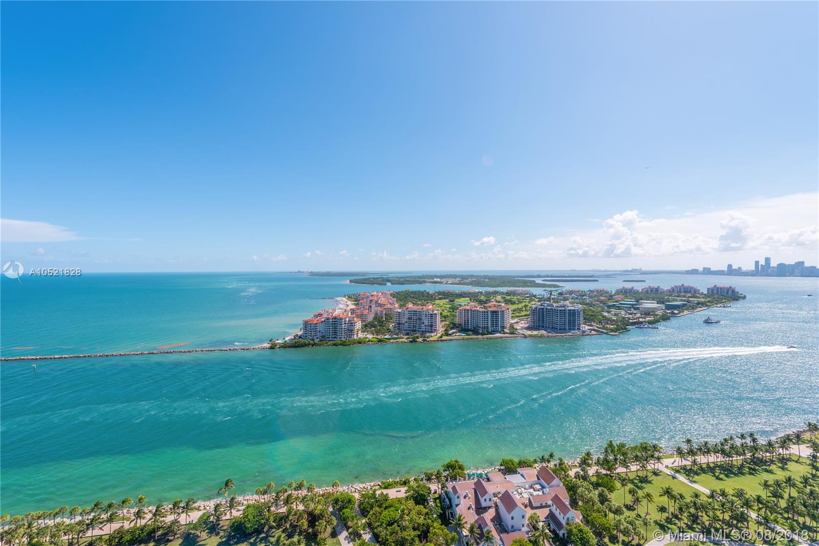 CONTINUUM ON SOUTH BEACH - Residential