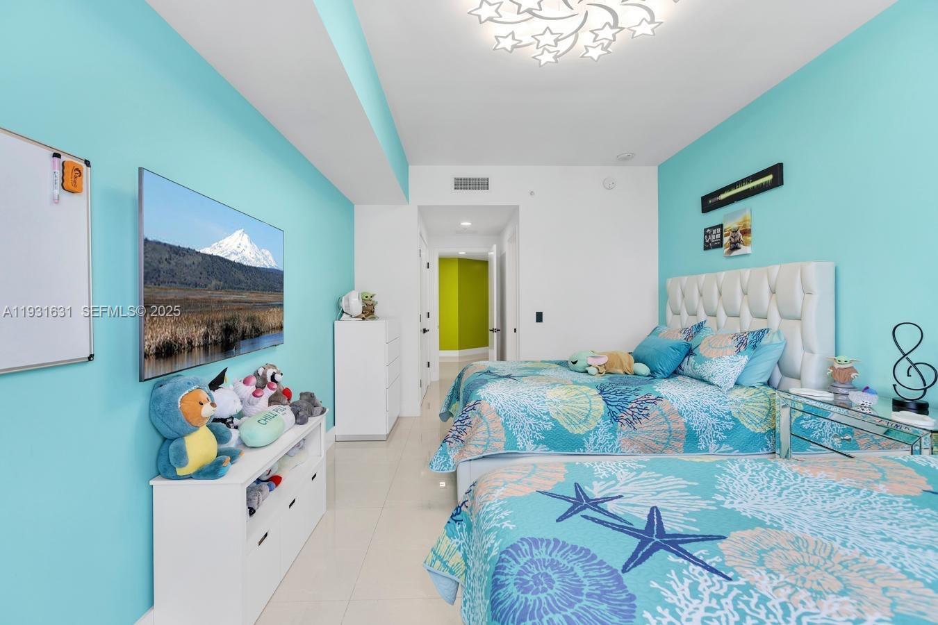 MARINA PALMS RESIDENCES S - Residential