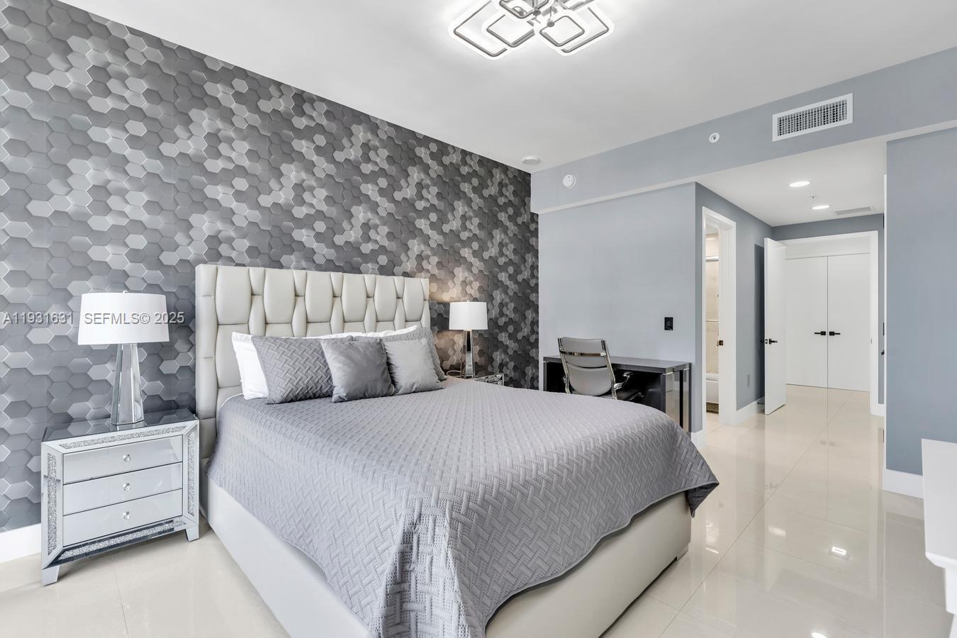 MARINA PALMS RESIDENCES S - Residential