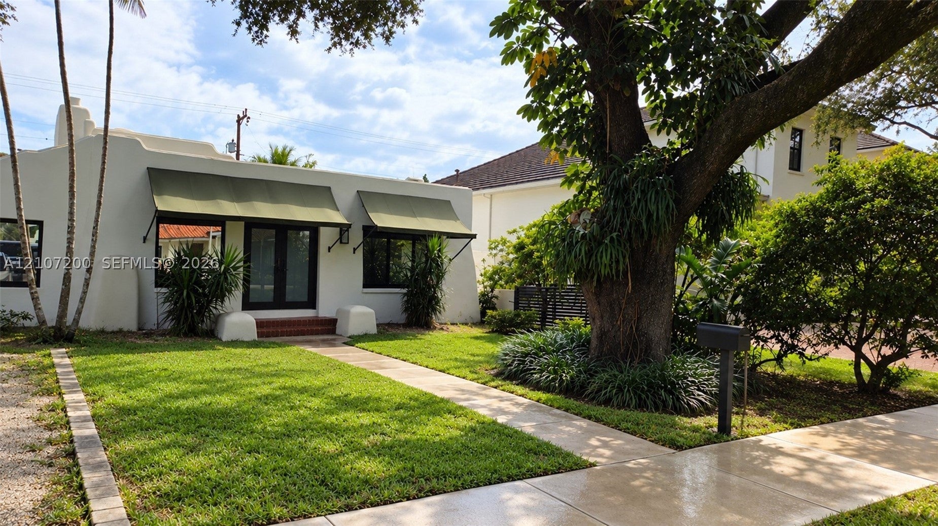 241 Palmetto Dr