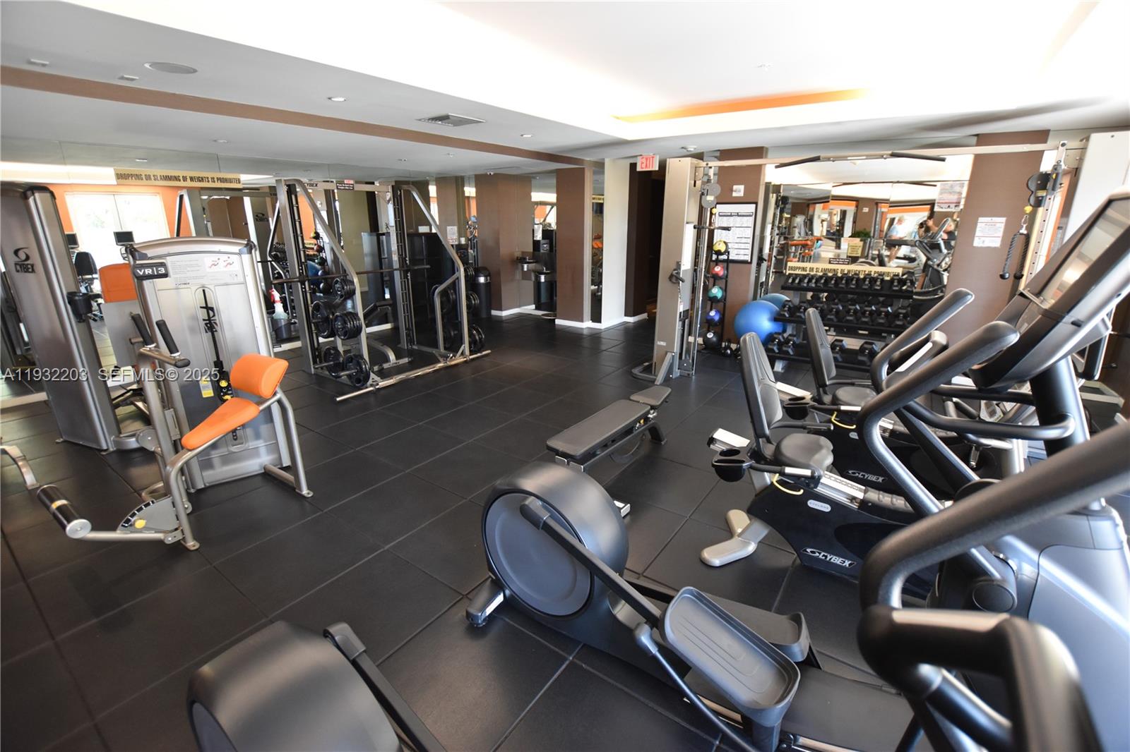 CITYPLACE SOUTH TOWER CON - Residential