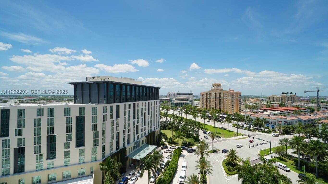 CITYPLACE SOUTH TOWER CON - Residential