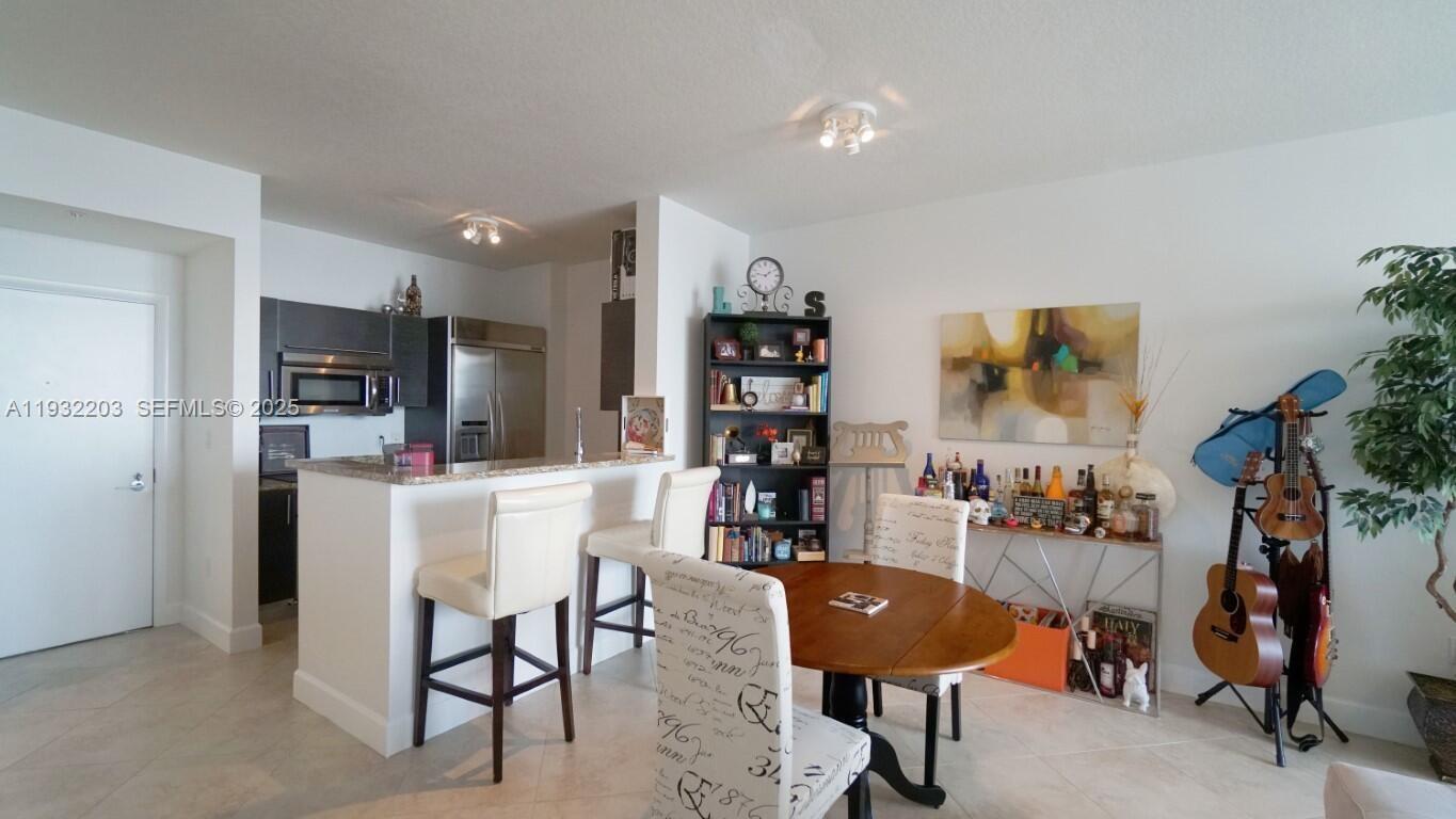 CITYPLACE SOUTH TOWER CON - Residential