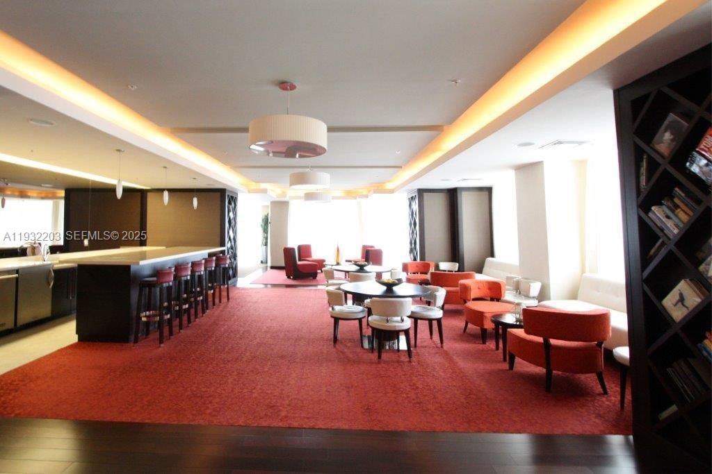 CITYPLACE SOUTH TOWER CON - Residential