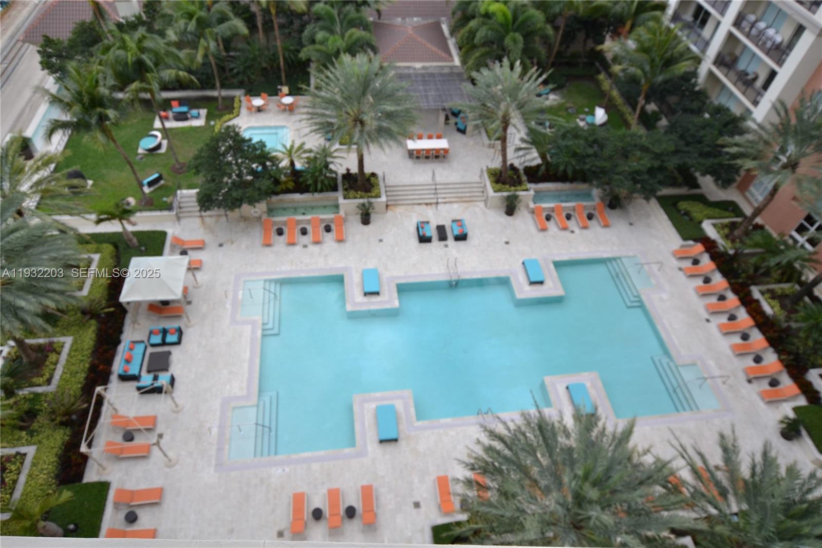 CITYPLACE SOUTH TOWER CON - Residential