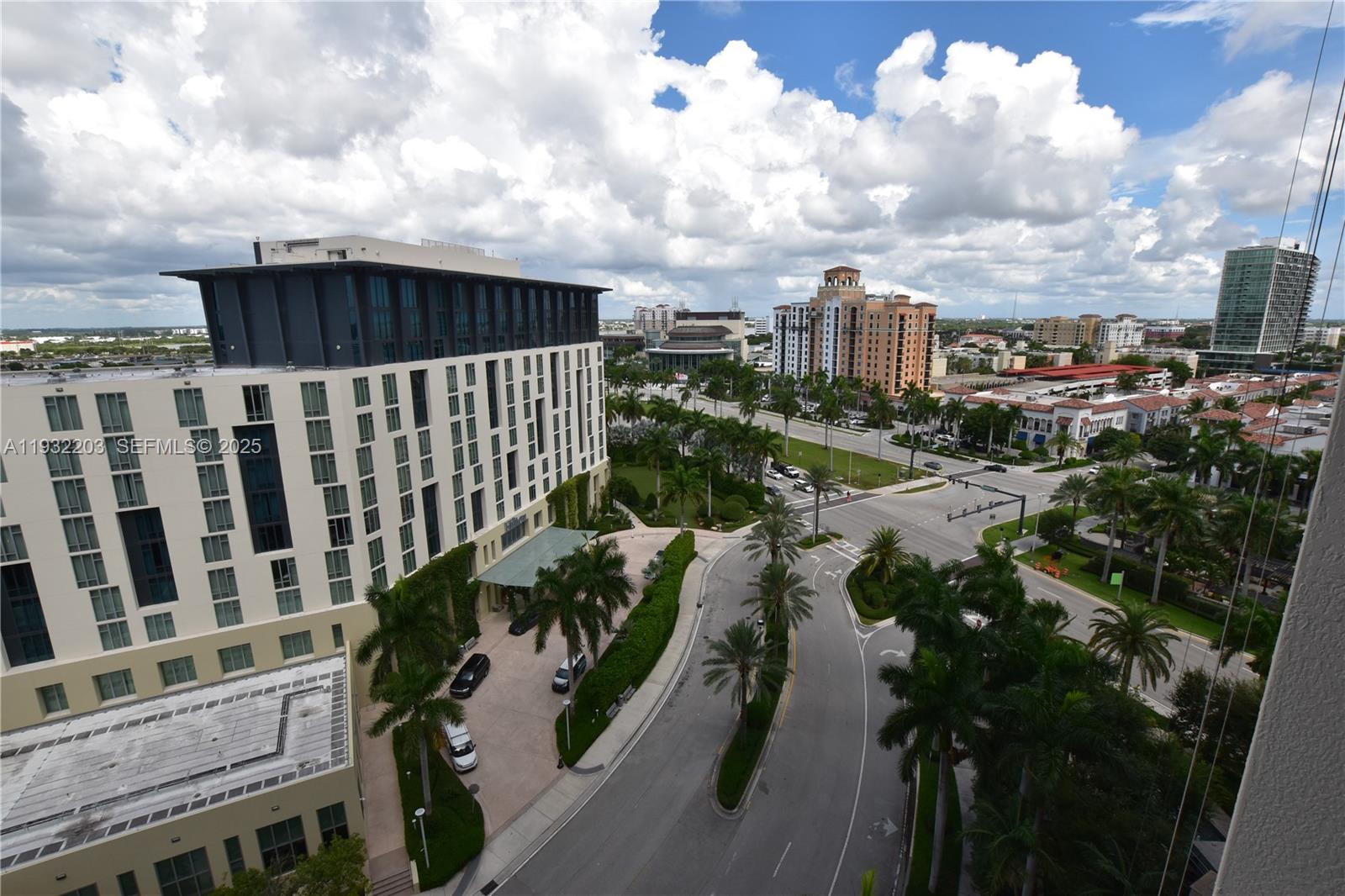 CITYPLACE SOUTH TOWER CON - Residential