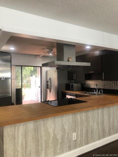 PALM-AIRE VILLAGE 3RD SEC - Residential Lease