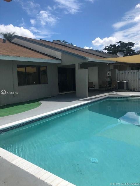 PALM-AIRE VILLAGE 3RD SEC - Residential Lease