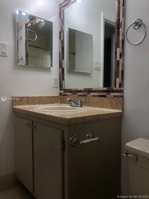 PALM-AIRE VILLAGE 3RD SEC - Residential Lease