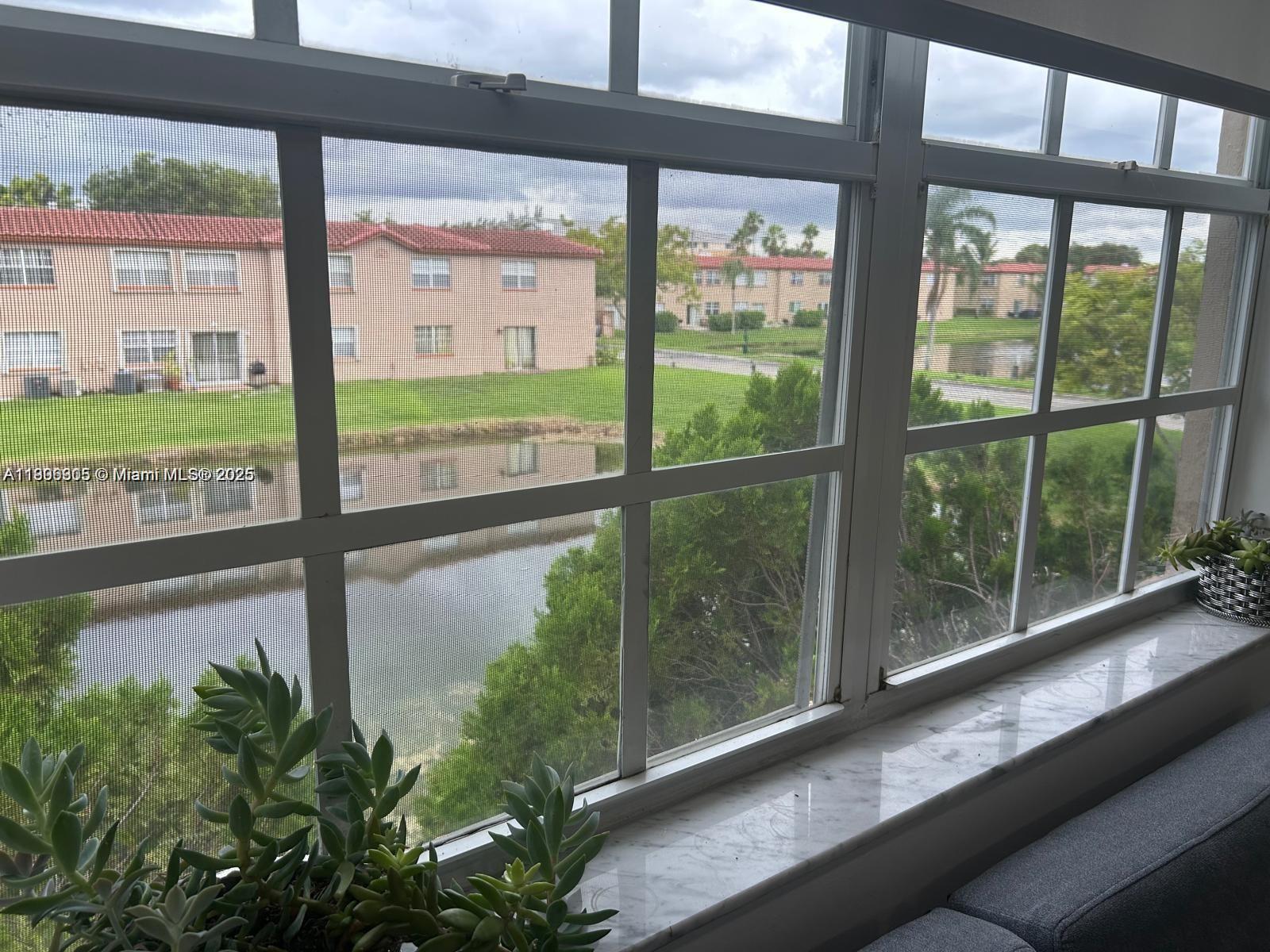 WINDMILL LAKES III CONDO - Residential