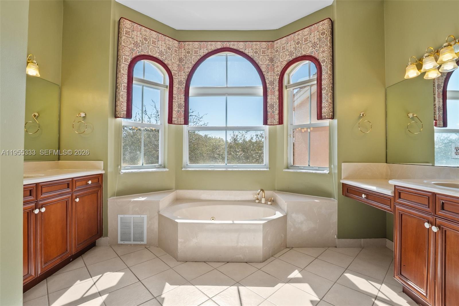 RIVIERA ISLES II - Residential Lease