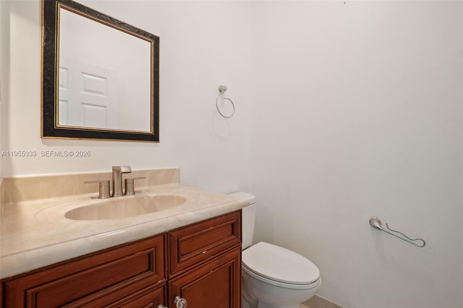 RIVIERA ISLES II - Residential Lease