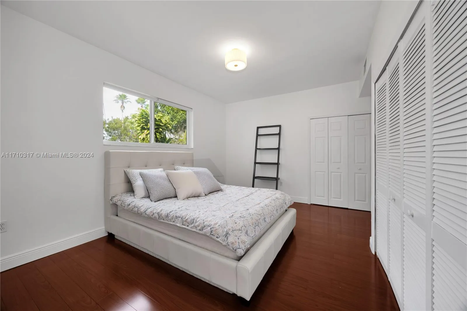 Pinecrest, Florida 33156, United States, 5 Bedrooms Bedrooms, ,4 BathroomsBathrooms,Residential,Active,26108