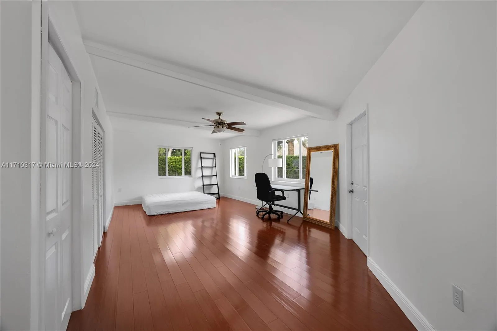 Pinecrest, Florida 33156, United States, 5 Bedrooms Bedrooms, ,4 BathroomsBathrooms,Residential,Active,26108